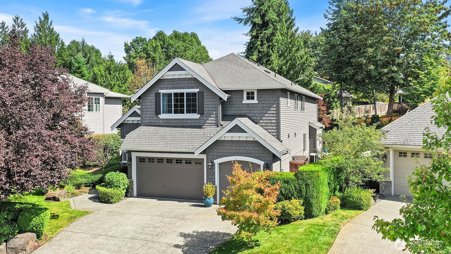 2029 240th Place Property Photo 3