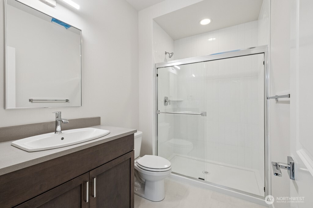 18011 Se 250th Place 2 Property Photo 10