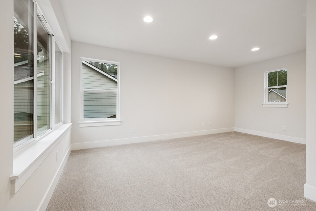 18011 Se 250th Place 2 Property Photo 33