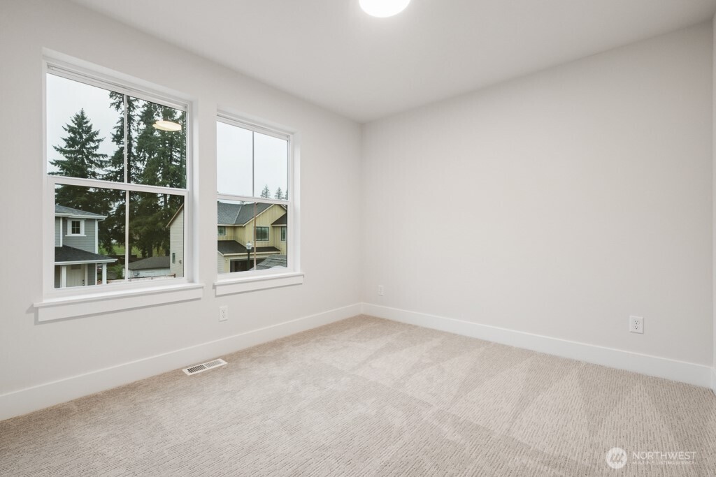 18011 Se 250th Place 2 Property Photo 38