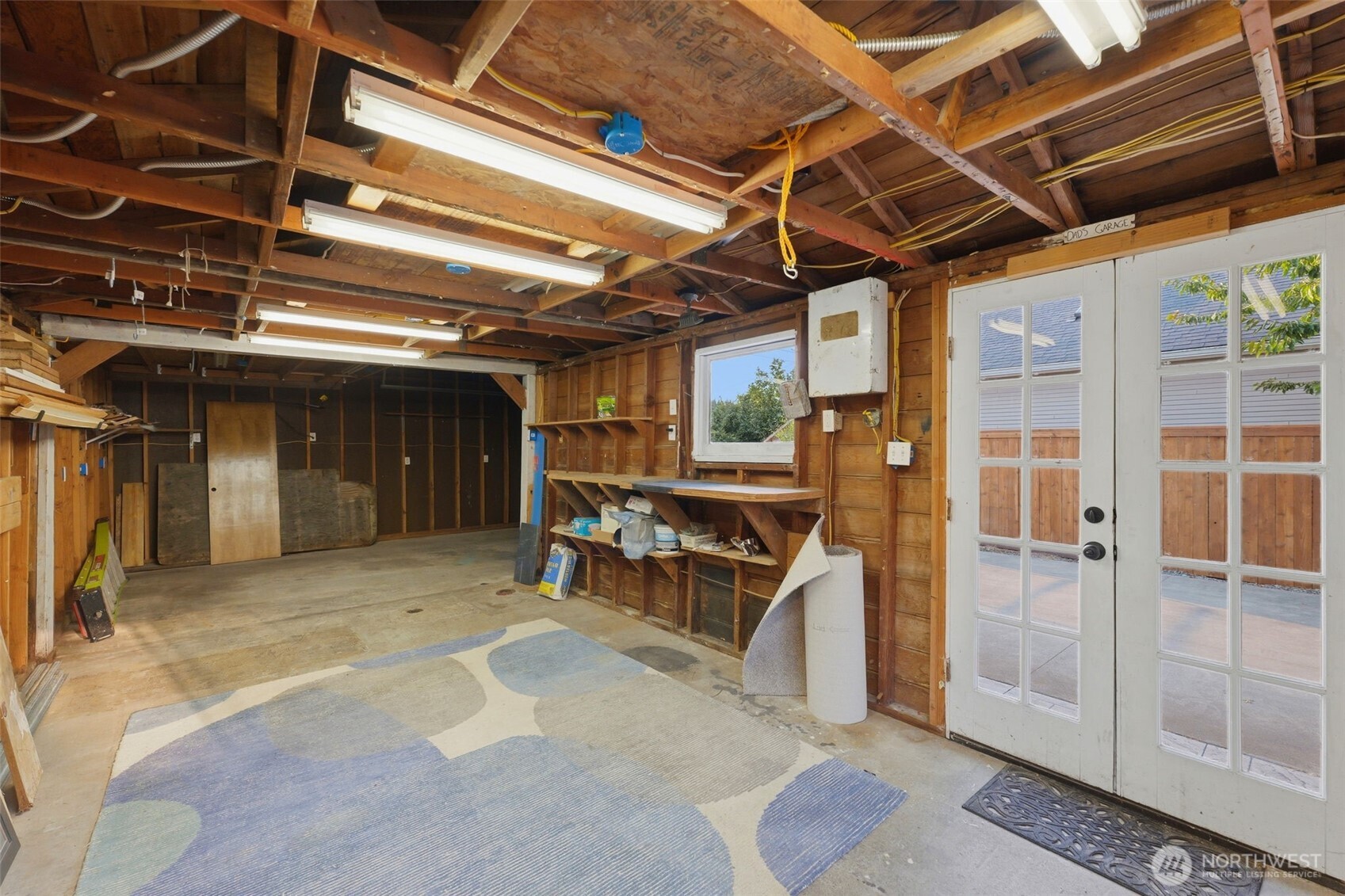 5028 N Vassault Street Property Photo 33