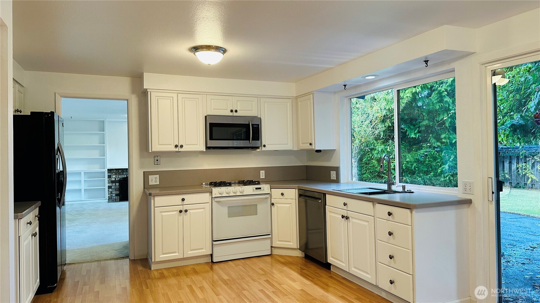12920 Se 68th Street Property Photo 7
