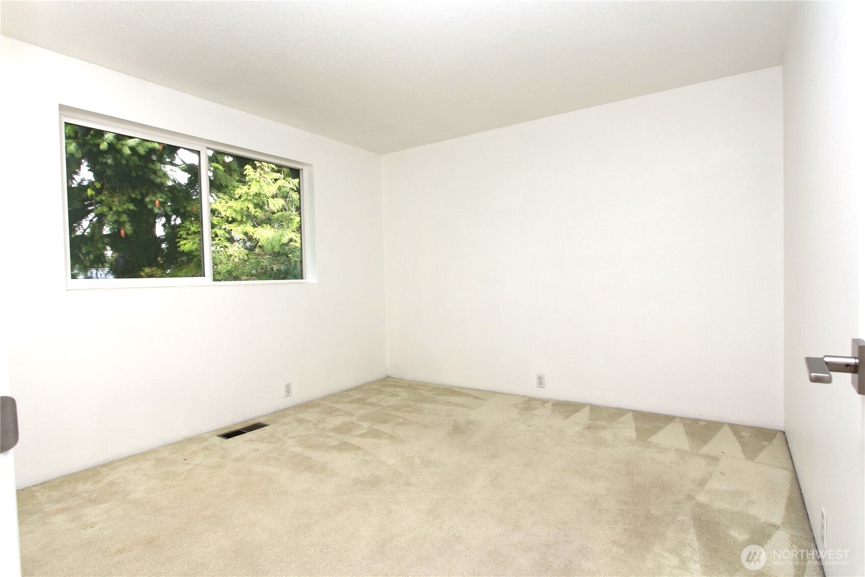 12920 Se 68th Street Property Photo 15