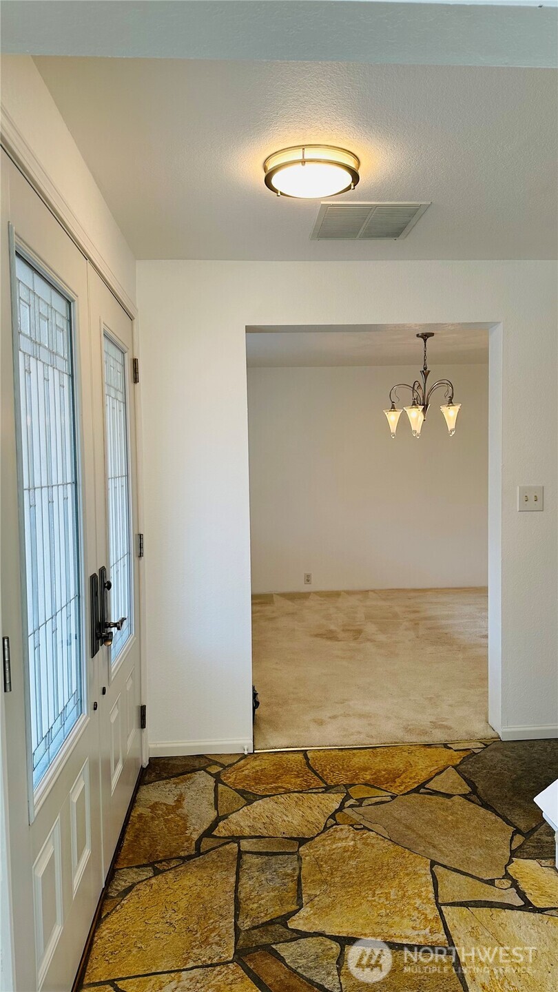 12920 Se 68th Street Property Photo 21