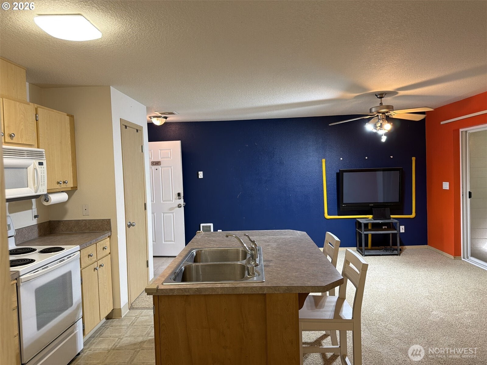 14609 Ne 20th Avenue C207 Property Photo 4