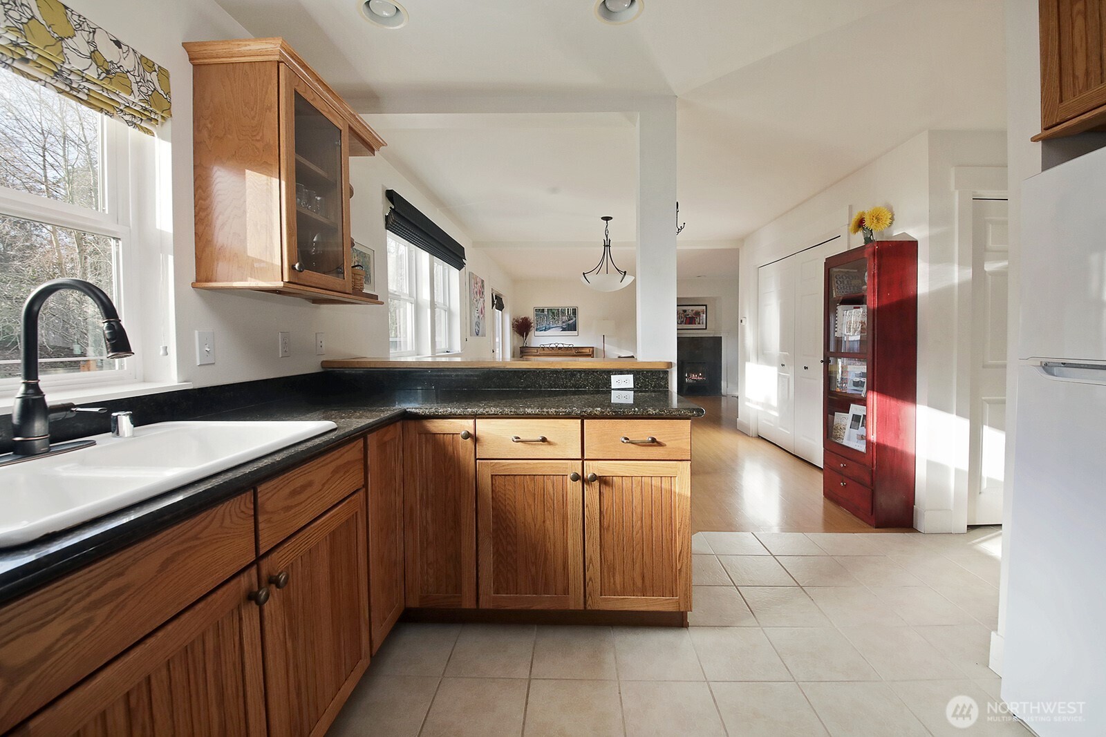 4876 Breezefair Road Property Photo 15