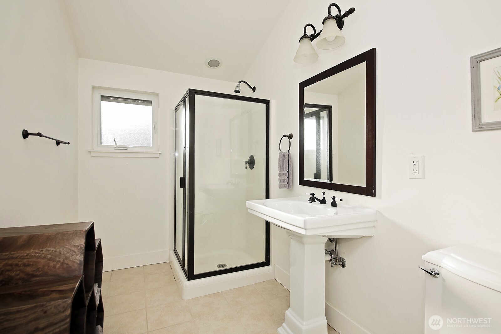 4876 Breezefair Road Property Photo 28