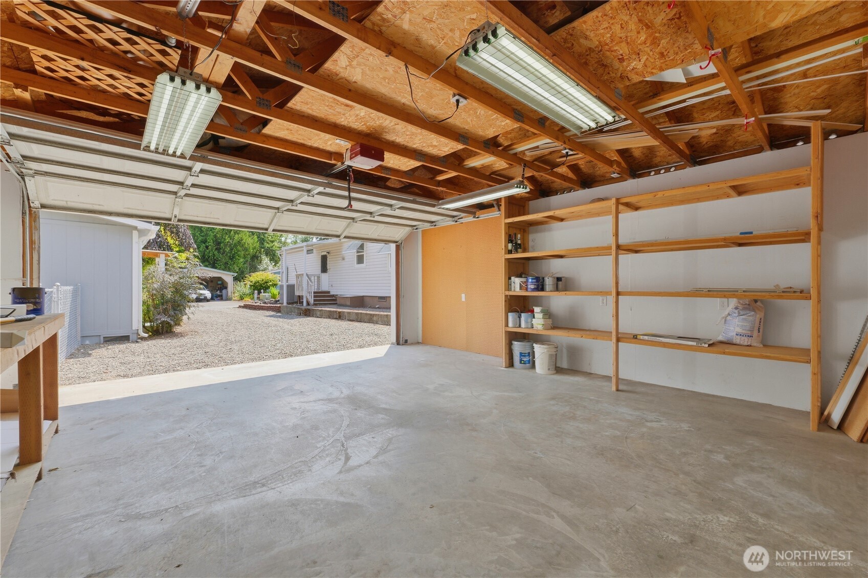 10015 189th Street Property Photo 2