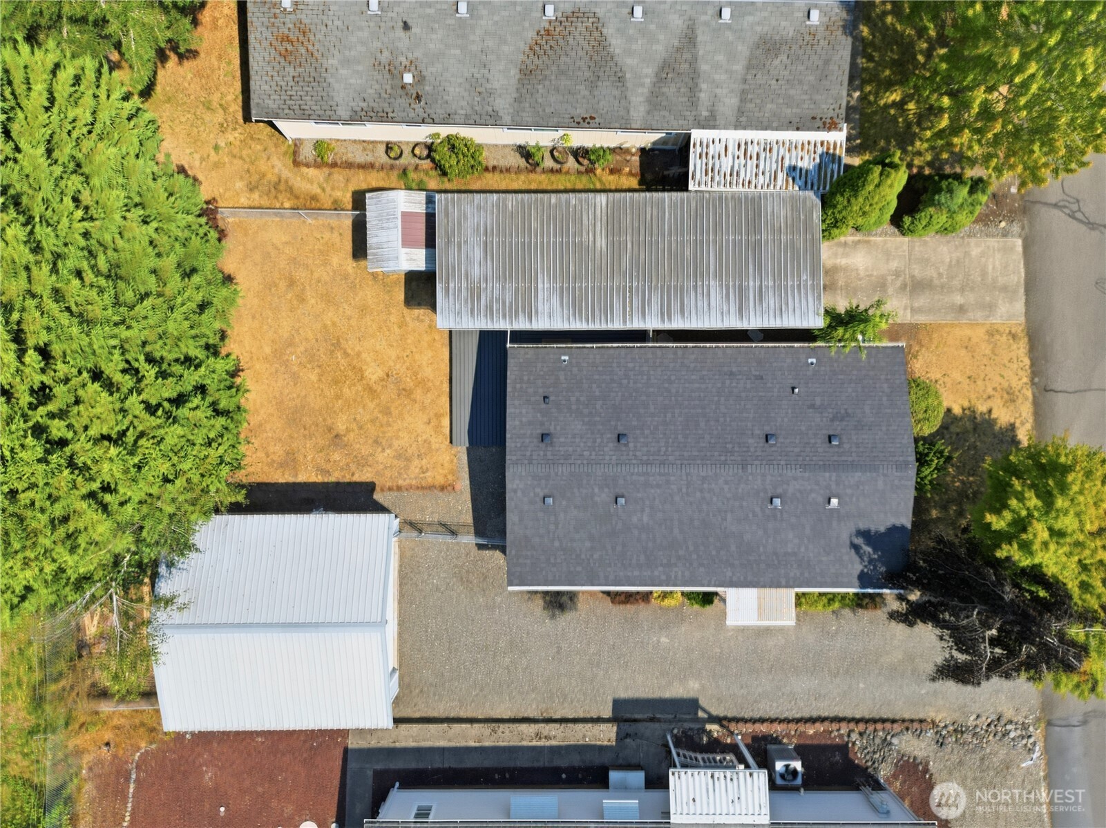 10015 189th Street Property Photo 4