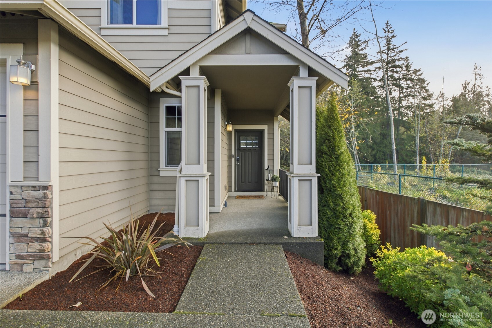 18509 104th Street Ct Property Photo 3