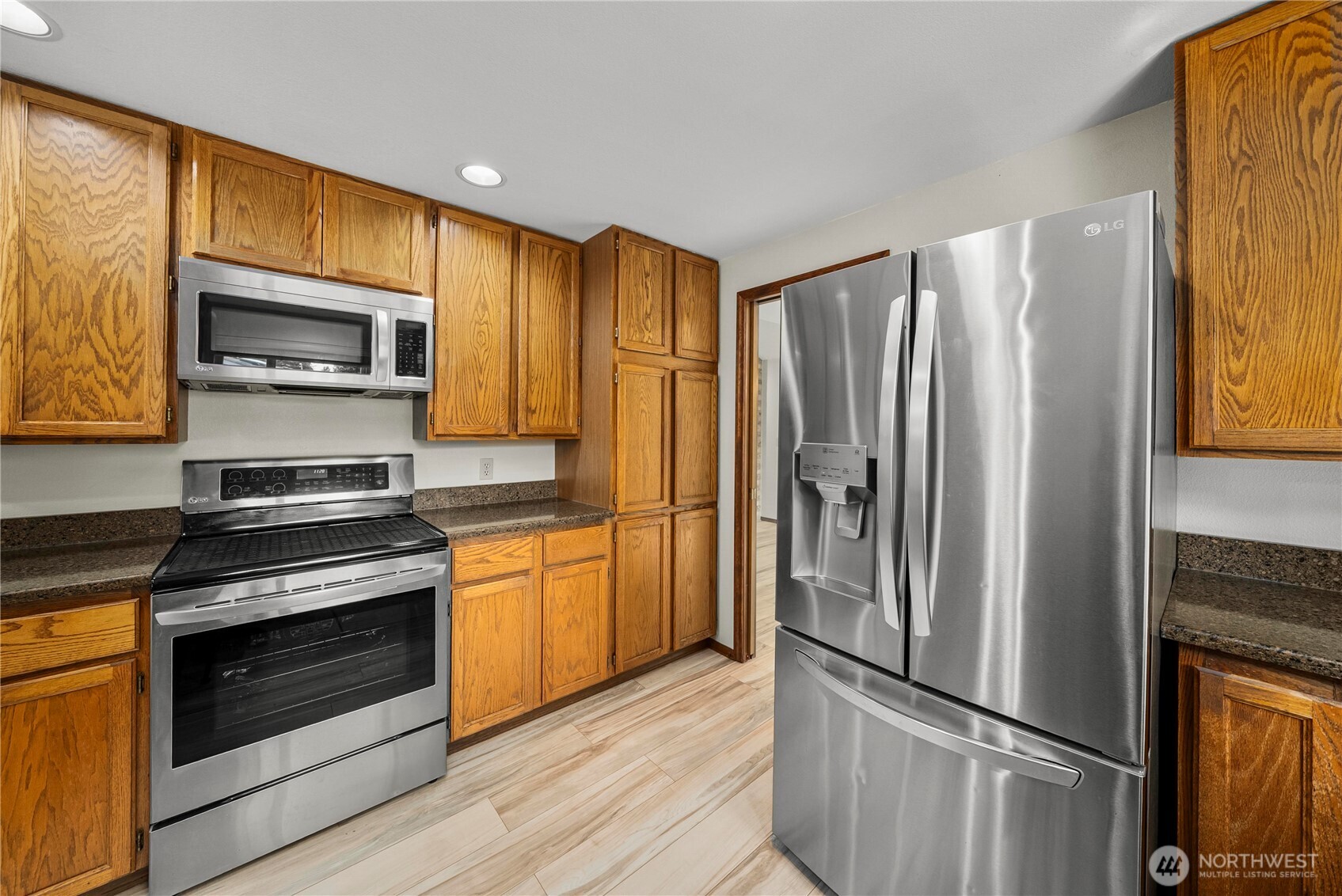 820 Monroe Avenue Property Photo 9