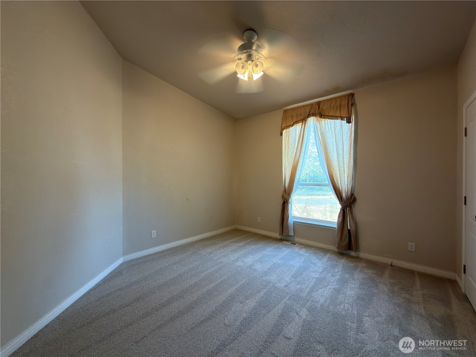 73 N Boyce Road Property Photo 13