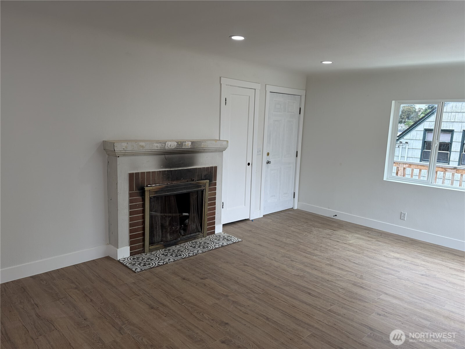 4123 W D Street Property Photo 5