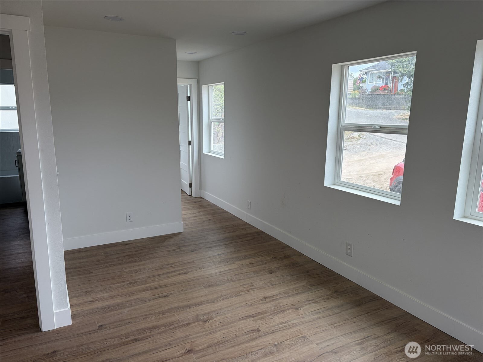 4123 W D Street Property Photo 8