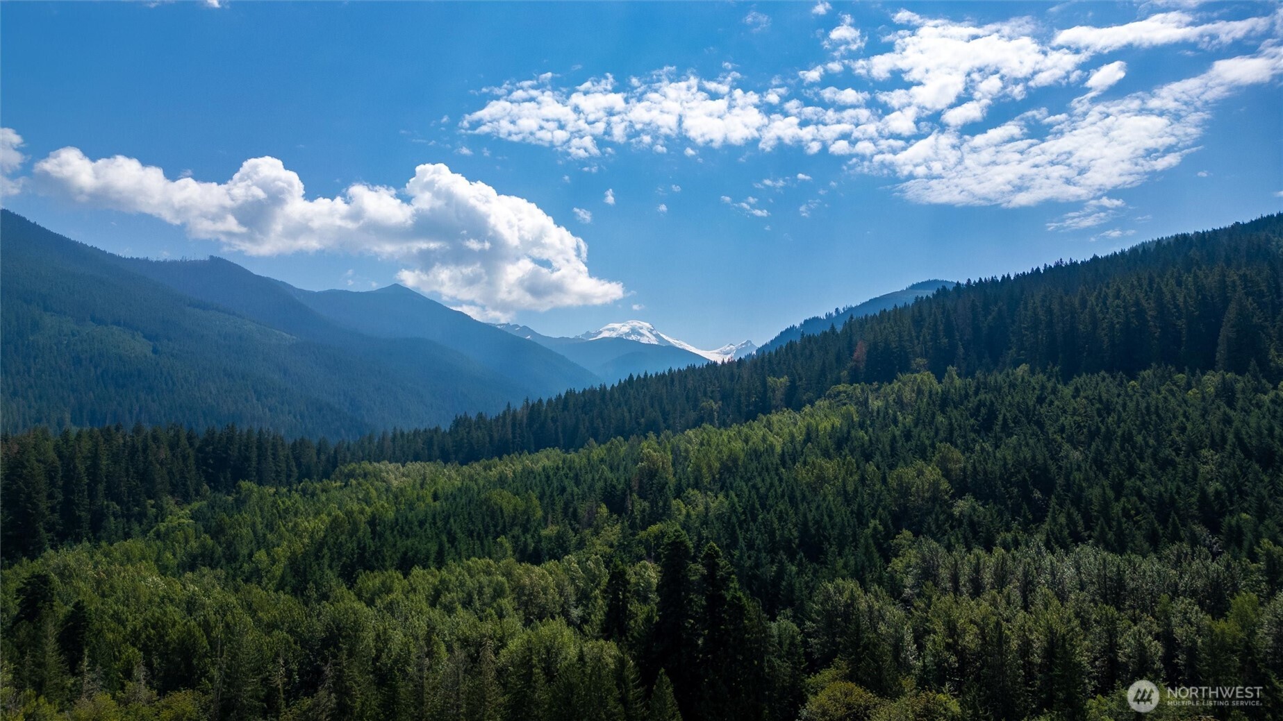 19059 Glacier Rim Drive Property Photo 4