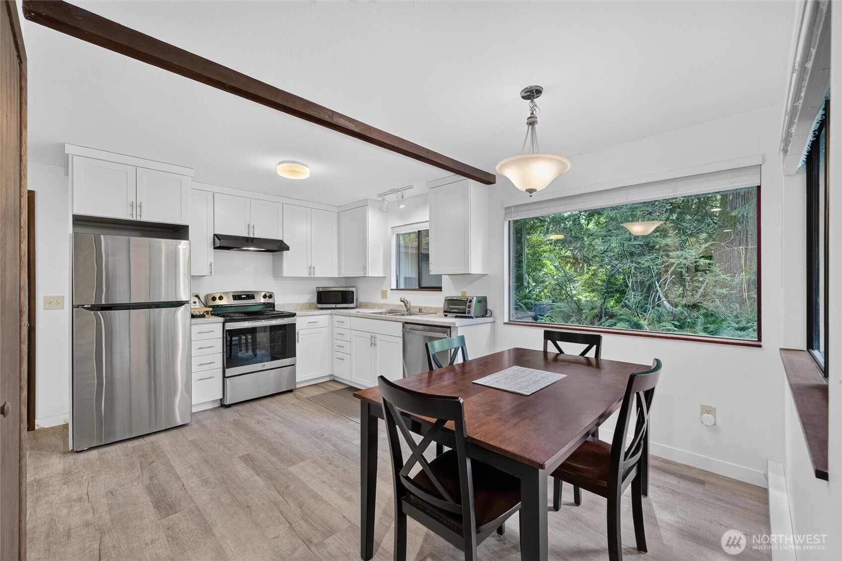 19059 Glacier Rim Drive Property Photo 7