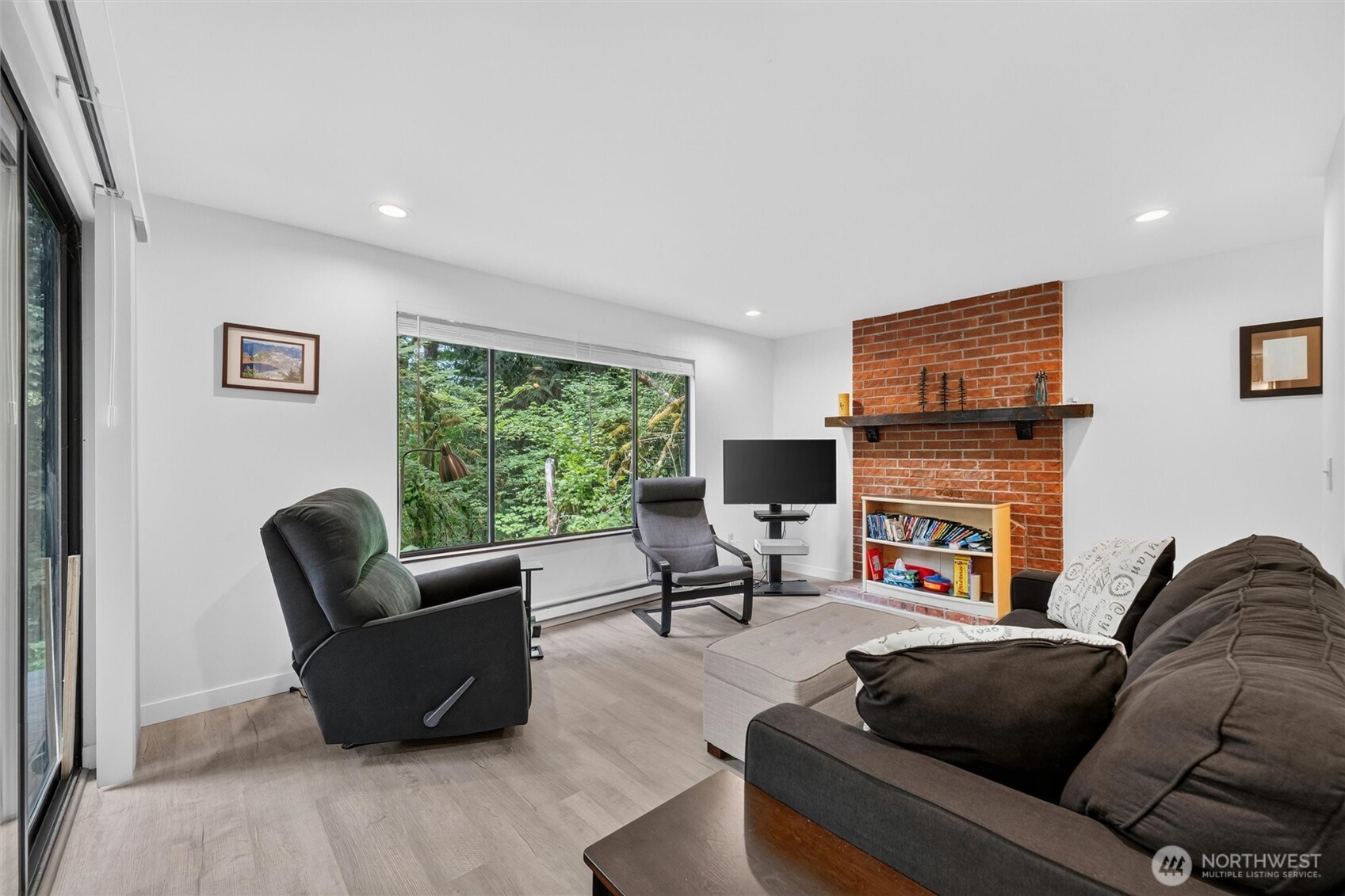 19059 Glacier Rim Drive Property Photo 12