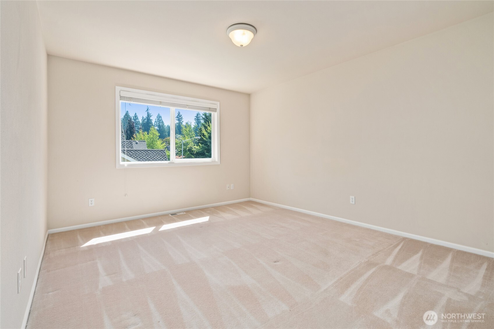 20534 Ne 33rd Court Property Photo 23