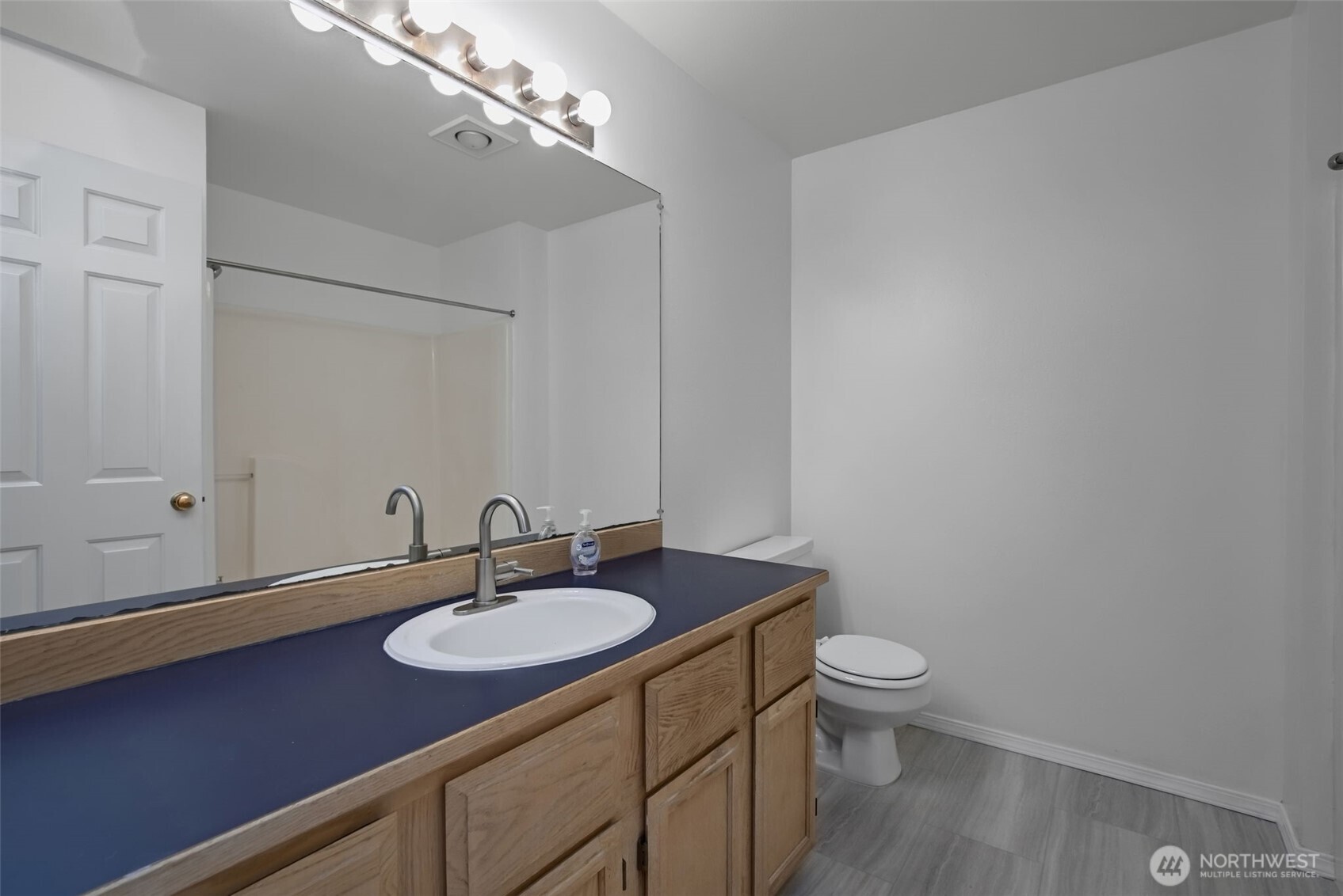 8021 Ne 122nd Place Property Photo 32