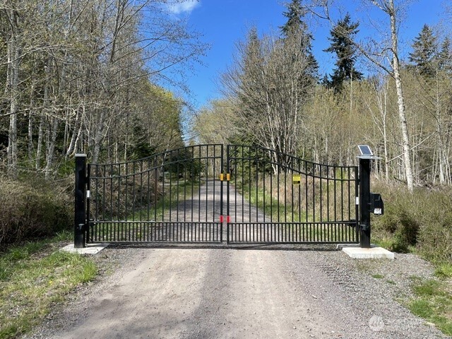 646 Tributary Lane Property Photo 2