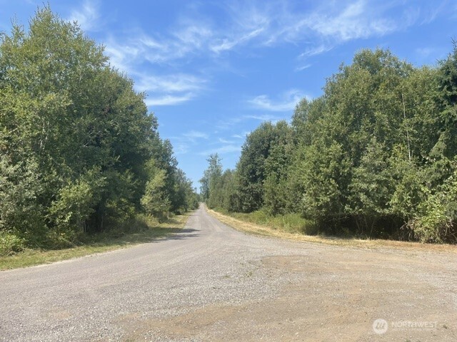 646 Tributary Lane Property Photo 3