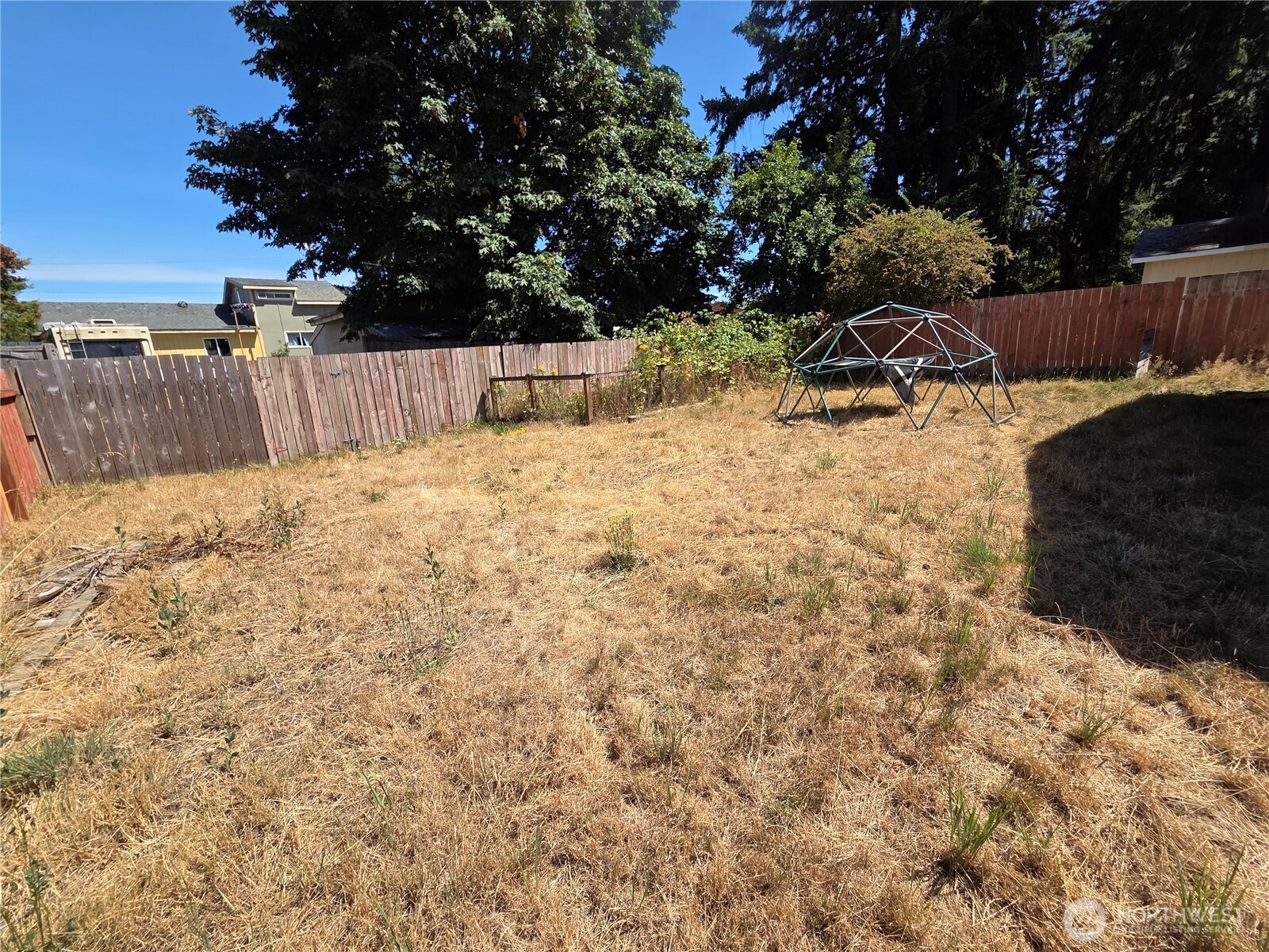 412 Mckenzie Avenue Property Photo 22