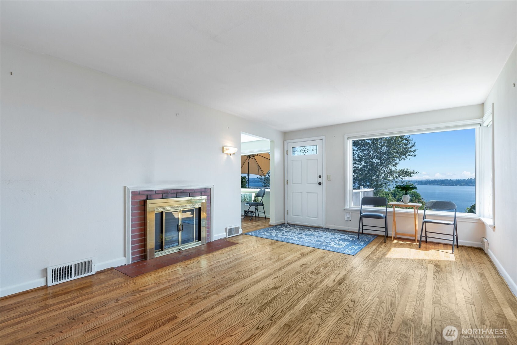 927 Lake Washington Blvd Property Photo 3