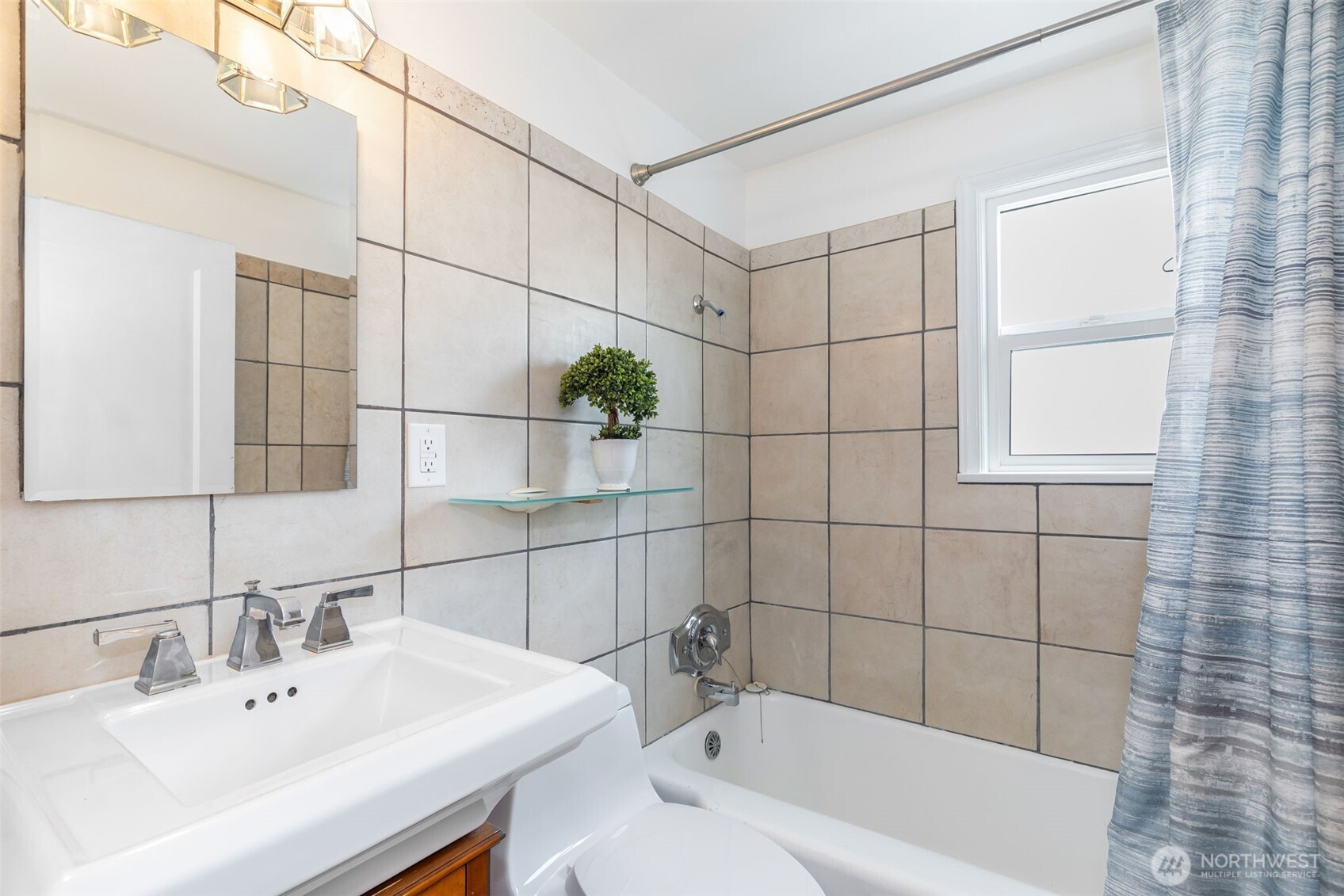 927 Lake Washington Blvd Property Photo 8