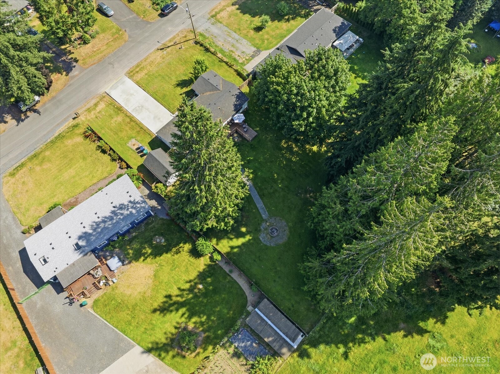 15906 82nd Street Property Photo 5