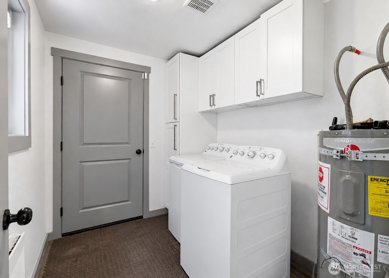 15906 82nd Street Property Photo 18