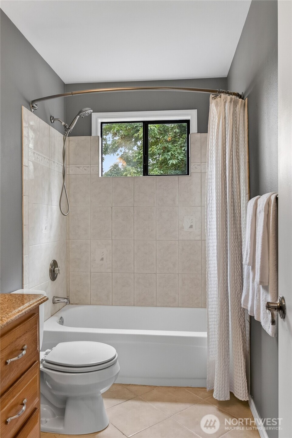 706 S Davies Road Property Photo 31