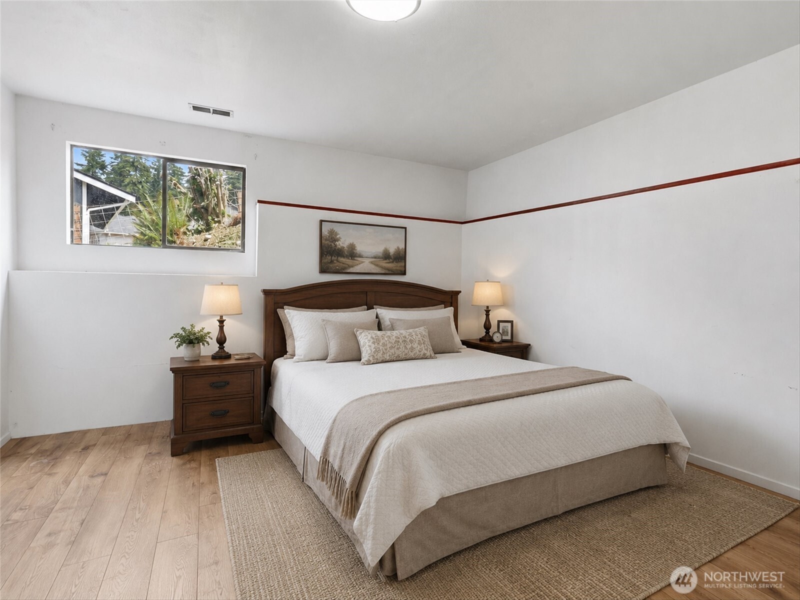 352 Lochwood Drive Property Photo 14
