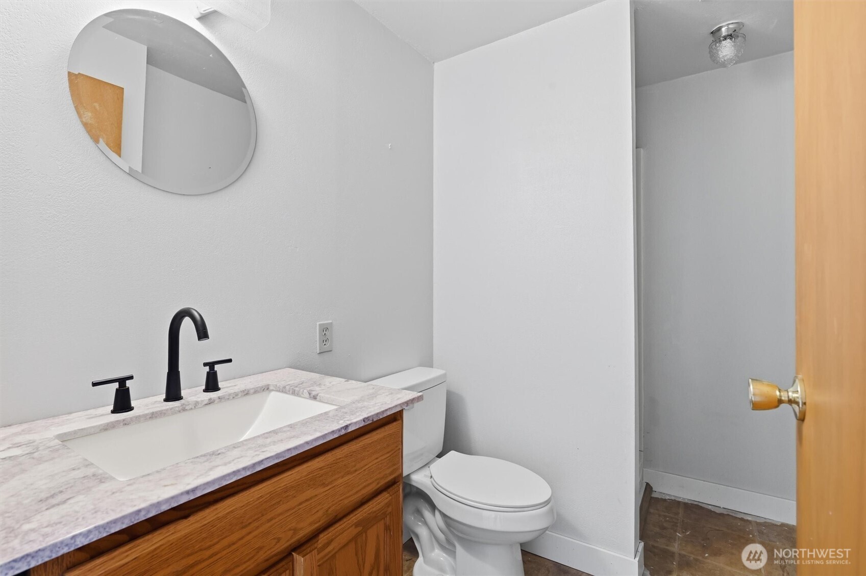 352 Lochwood Drive Property Photo 15