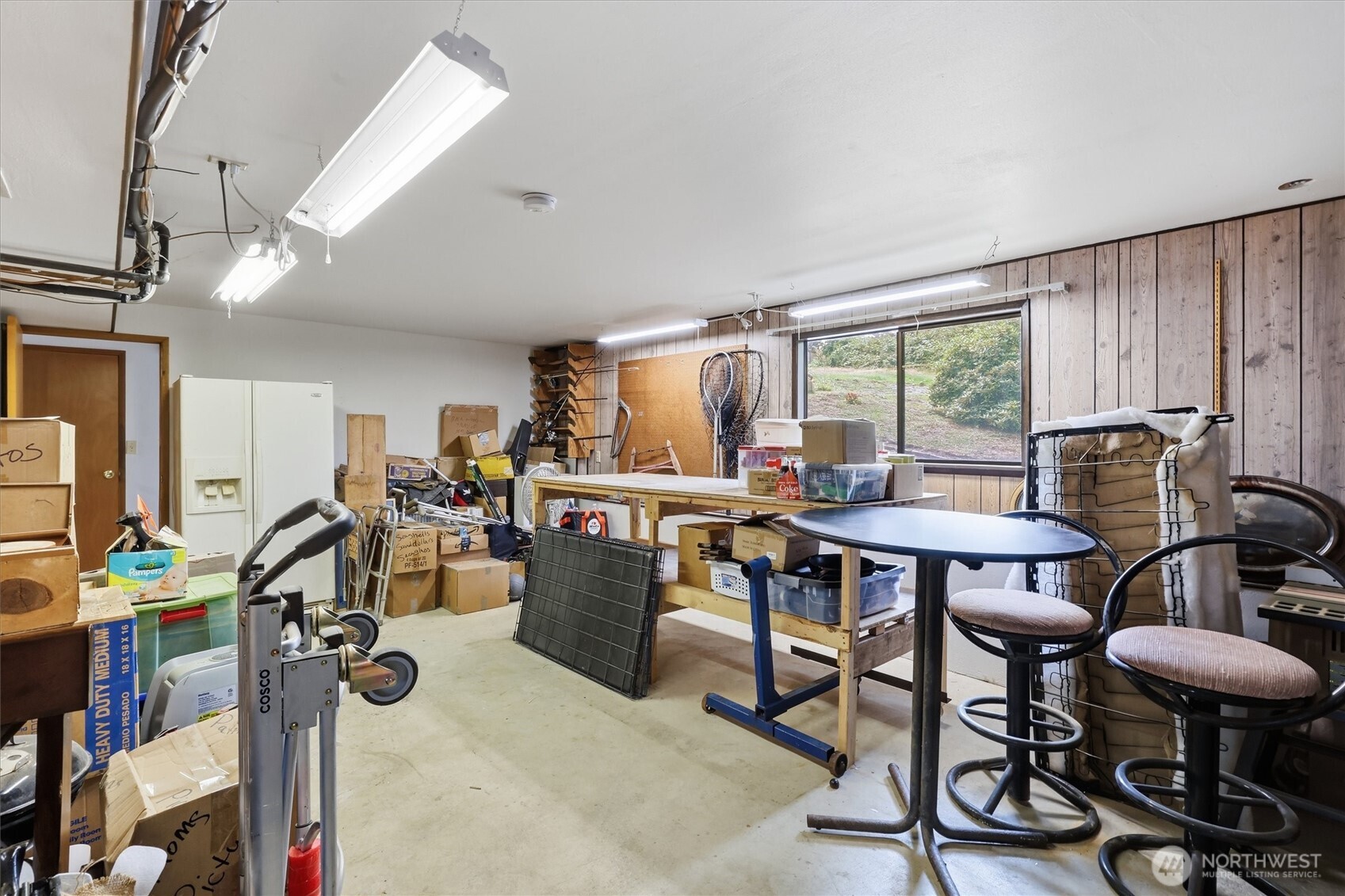 352 Lochwood Drive Property Photo 16