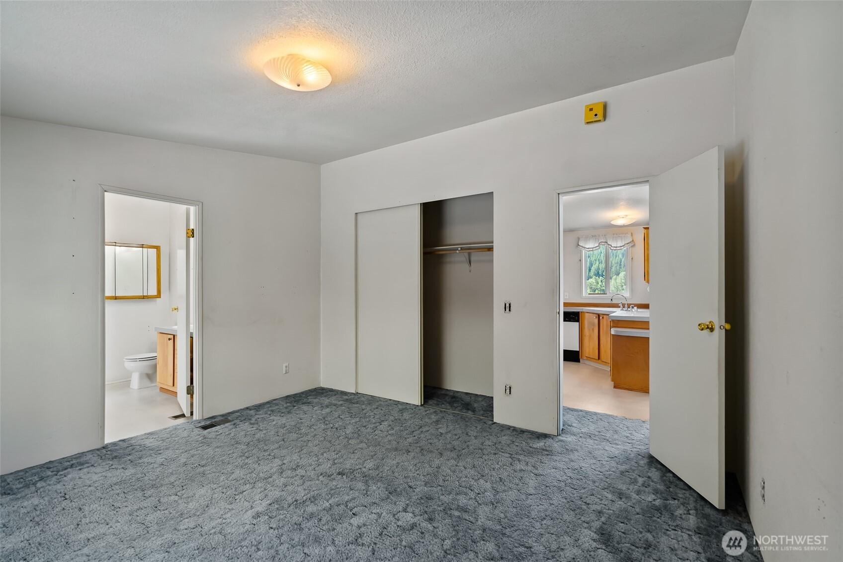 5501 Red Bridge Road Property Photo 13
