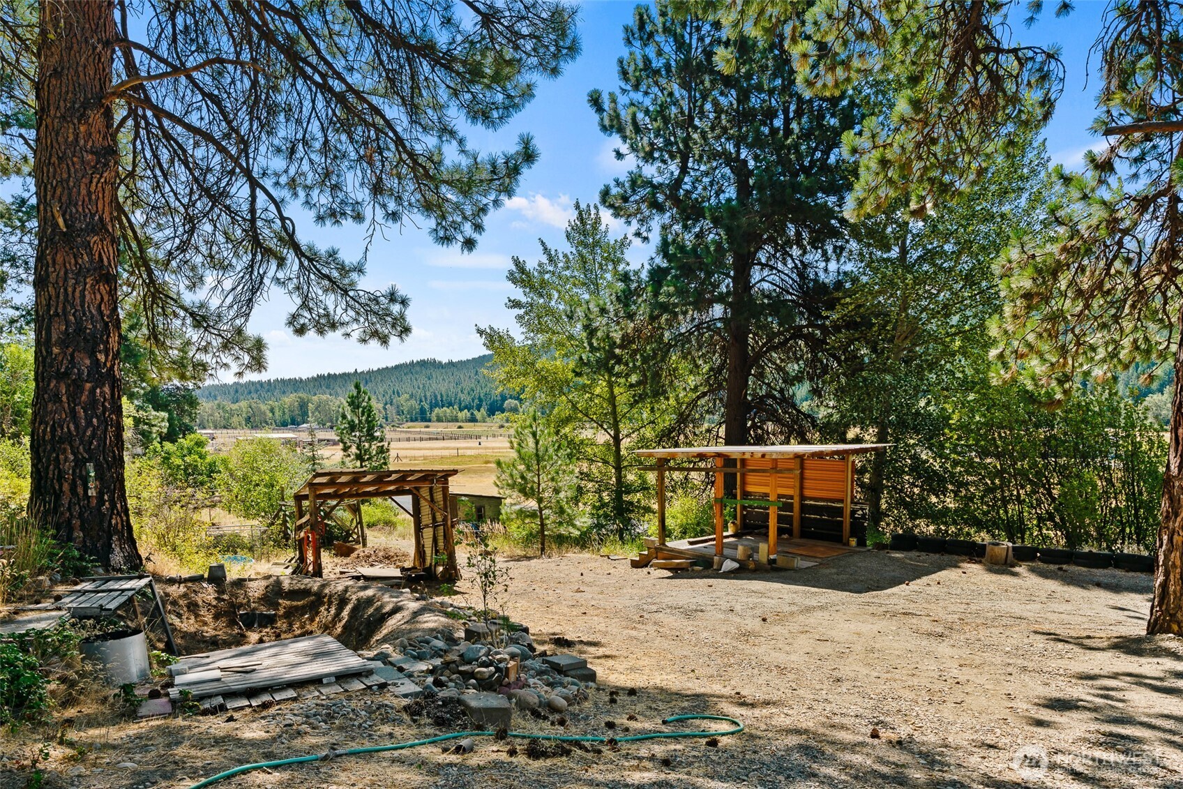 5501 Red Bridge Road Property Photo 28