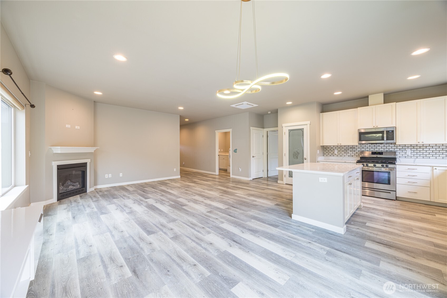 50 Nimbus Property Photo 5