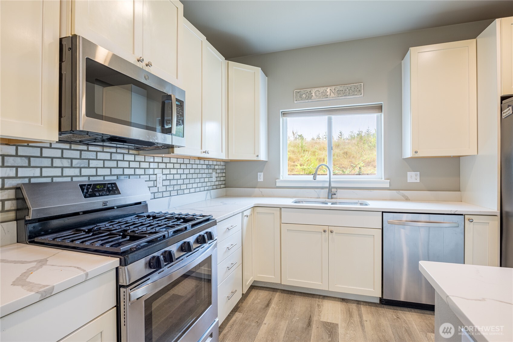 50 Nimbus Property Photo 8