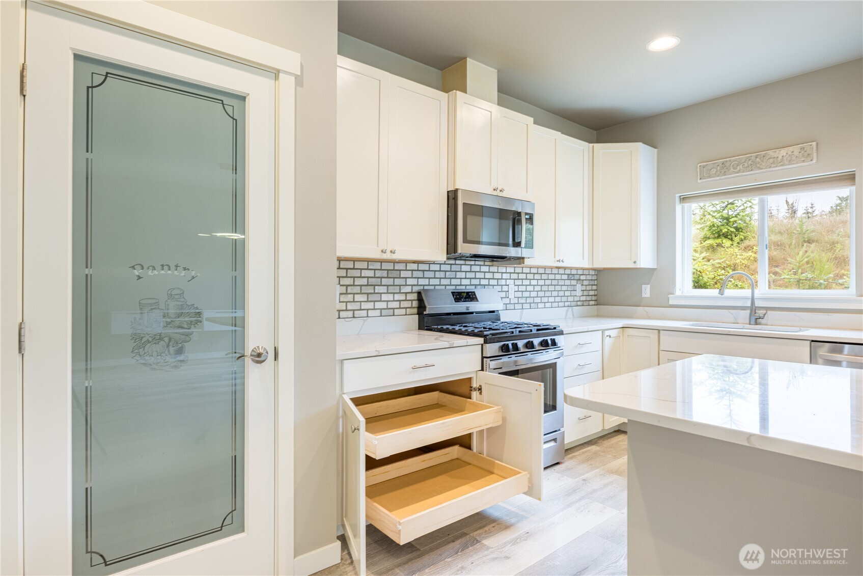 50 Nimbus Property Photo 11