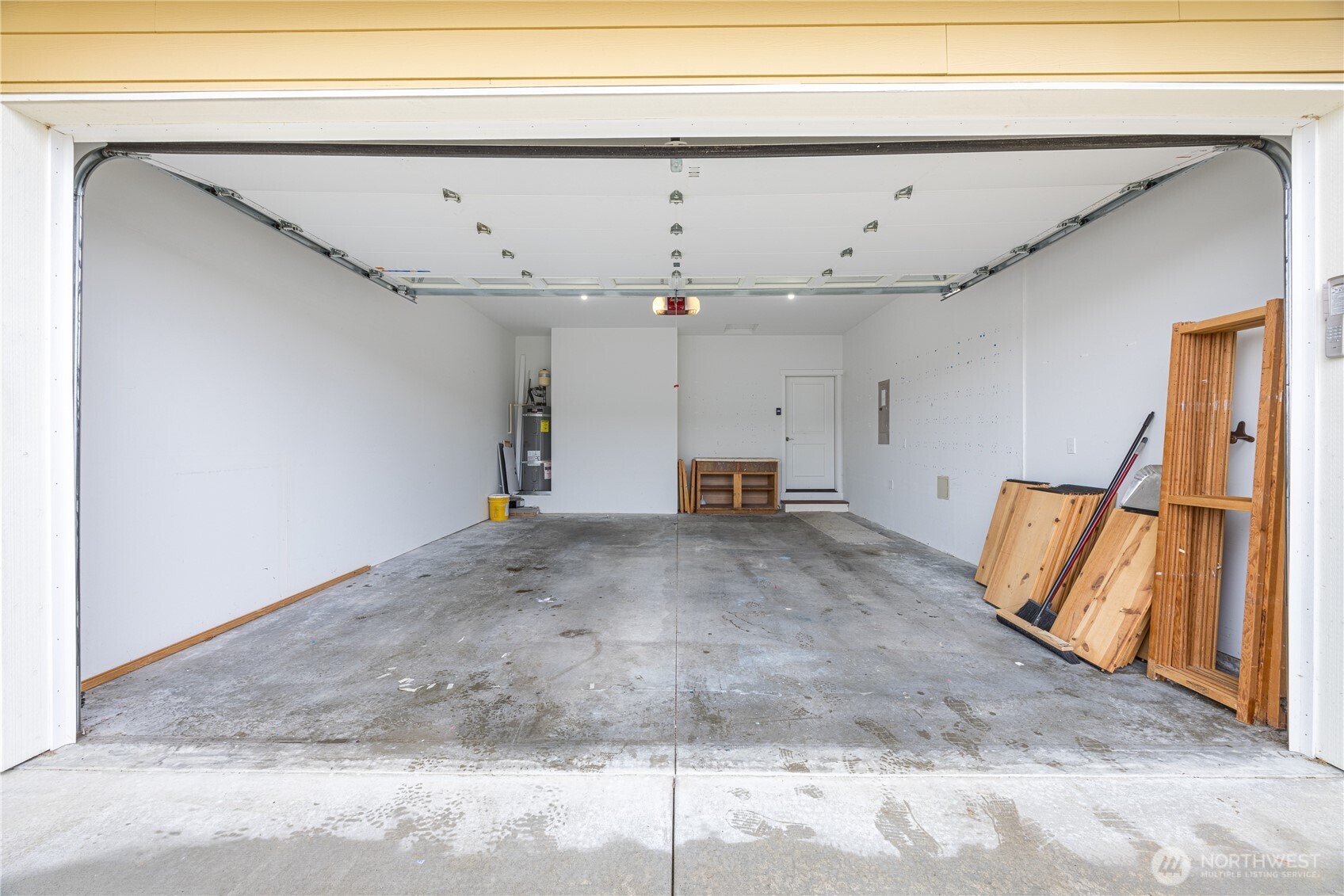 50 Nimbus Property Photo 24