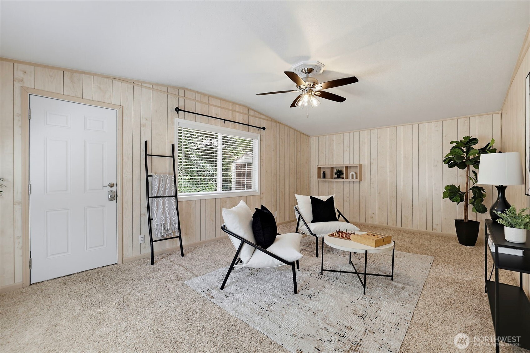 16106 Densmore Avenue Property Photo 13
