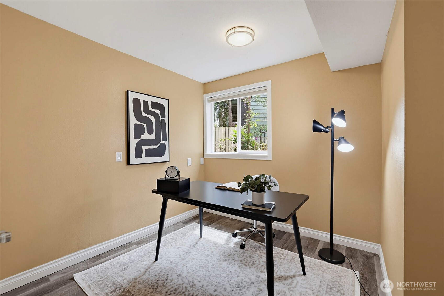 16106 Densmore Avenue Property Photo 29