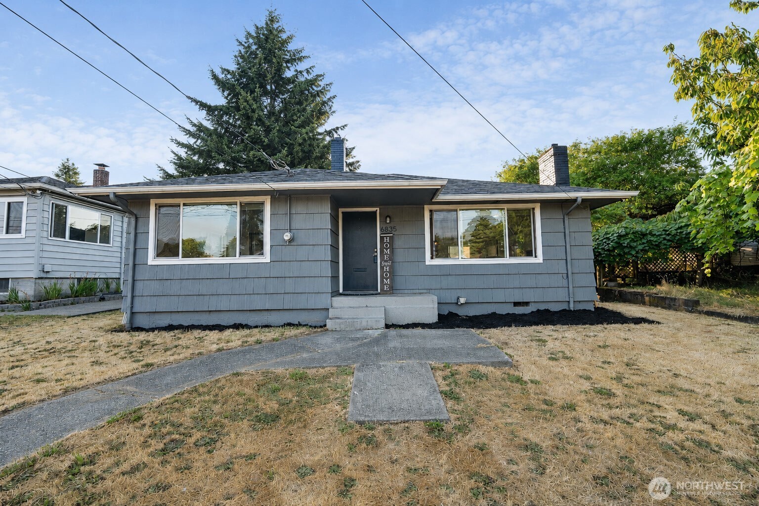 6835 Yakima Avenue Property Photo 1