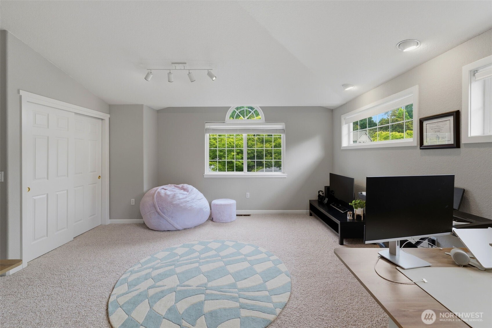 1404 Amber Boulevard Property Photo 28