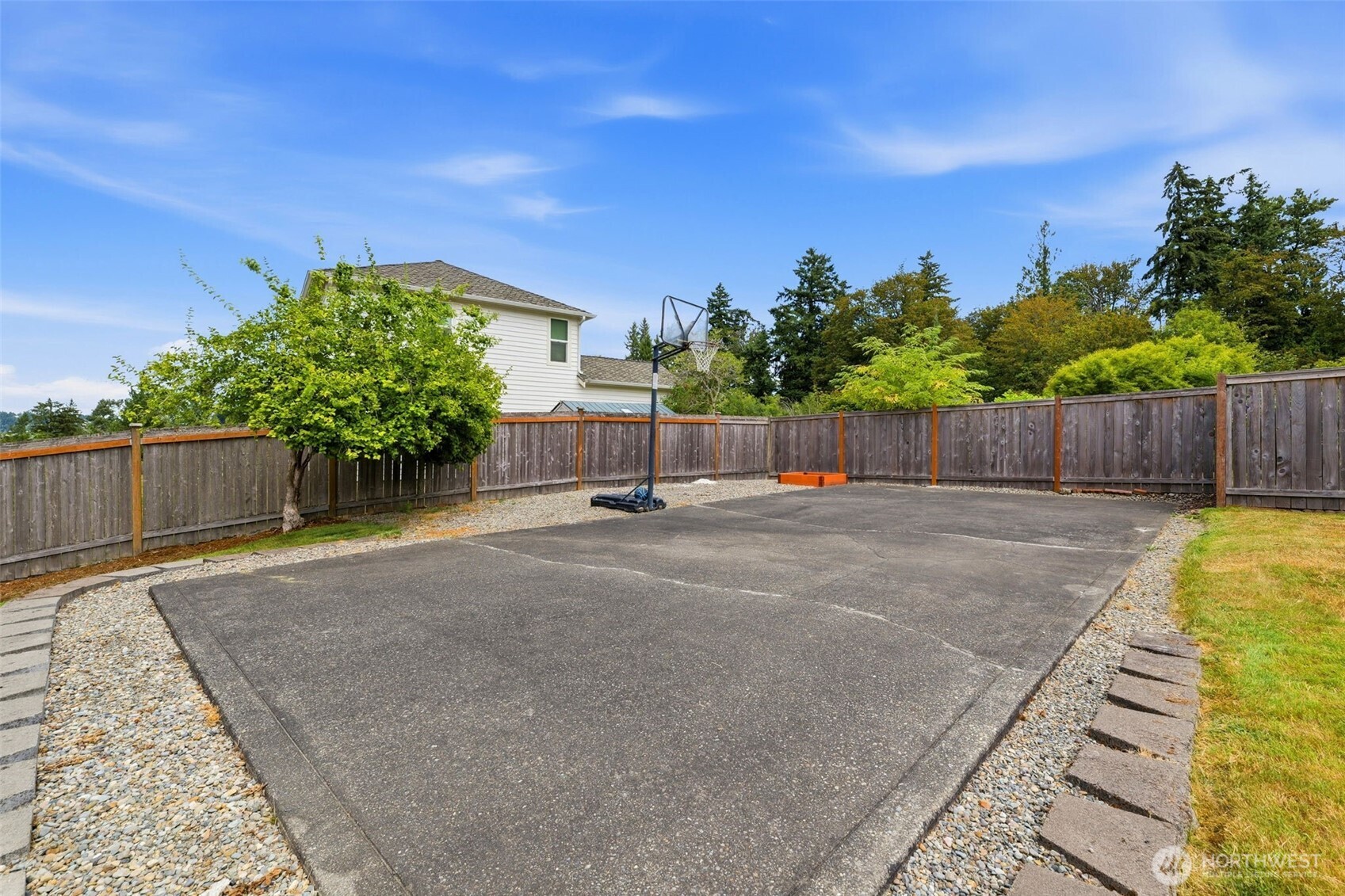 1404 Amber Boulevard Property Photo 39