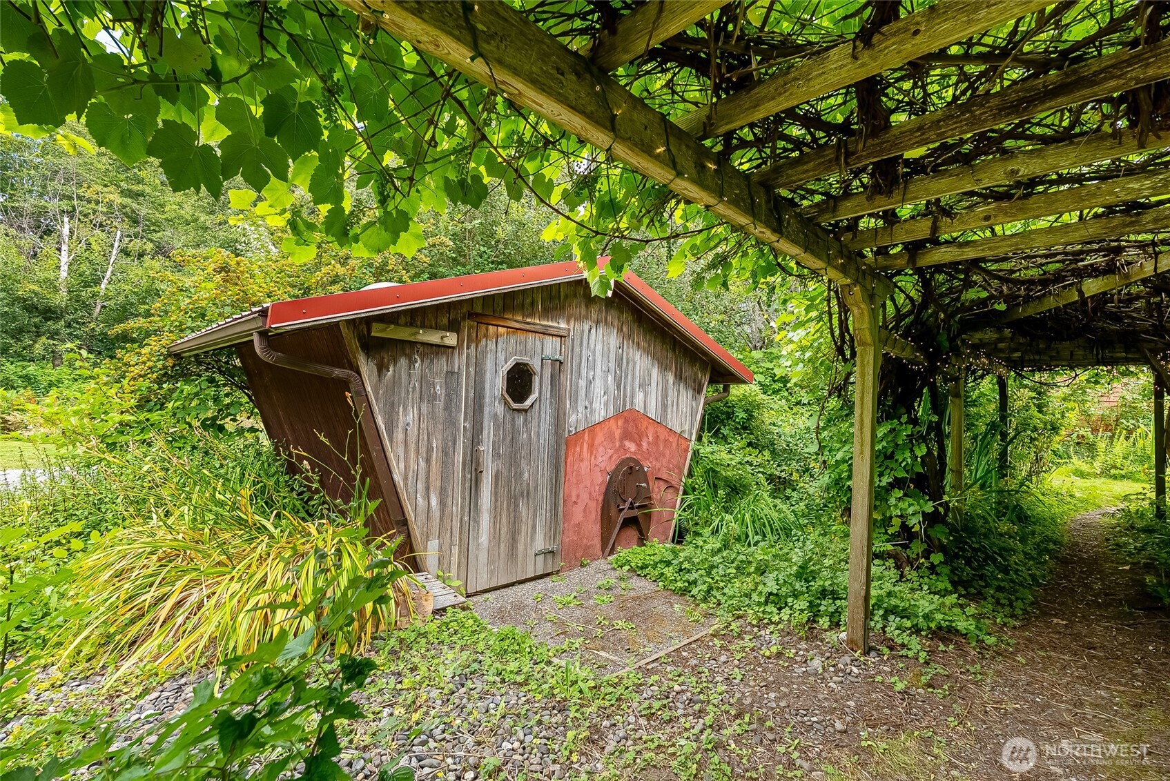 2559155 Property Photo 21