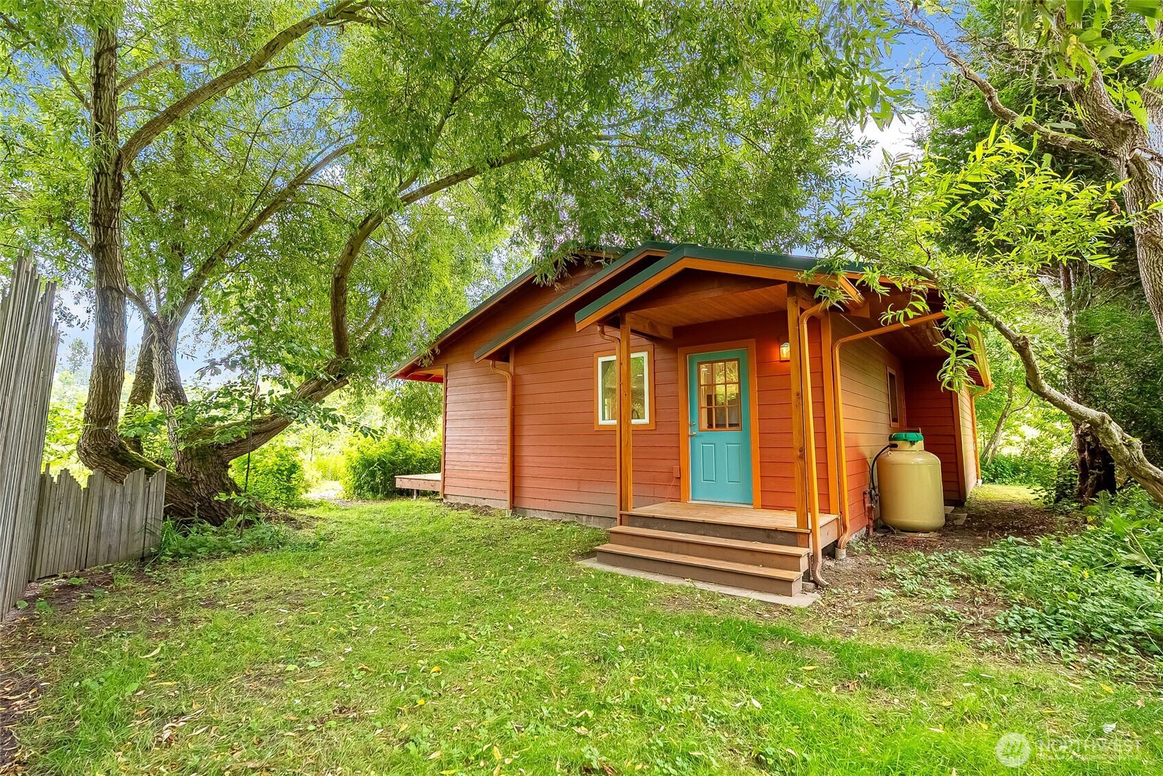 2559155 Property Photo 23