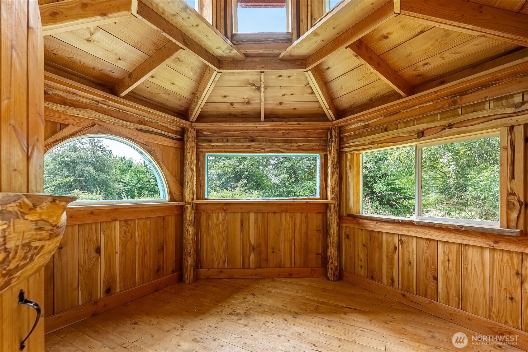 2559155 Property Photo 26