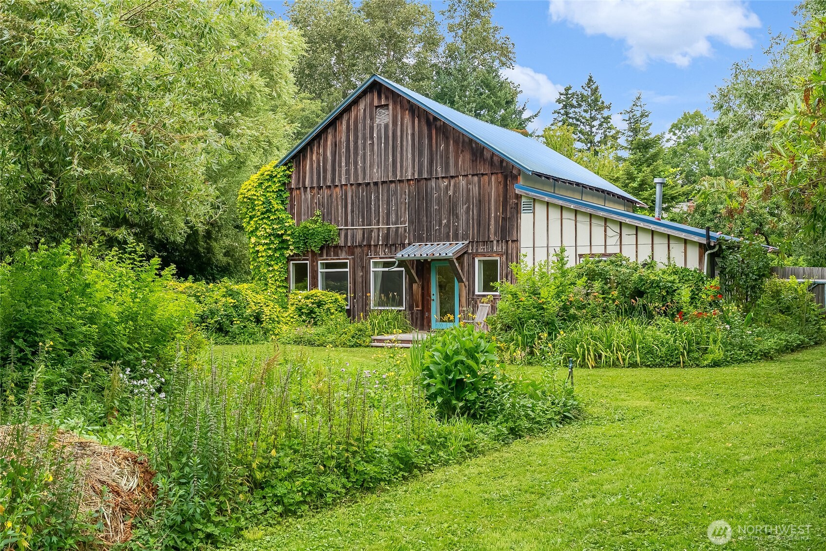 2559155 Property Photo 28