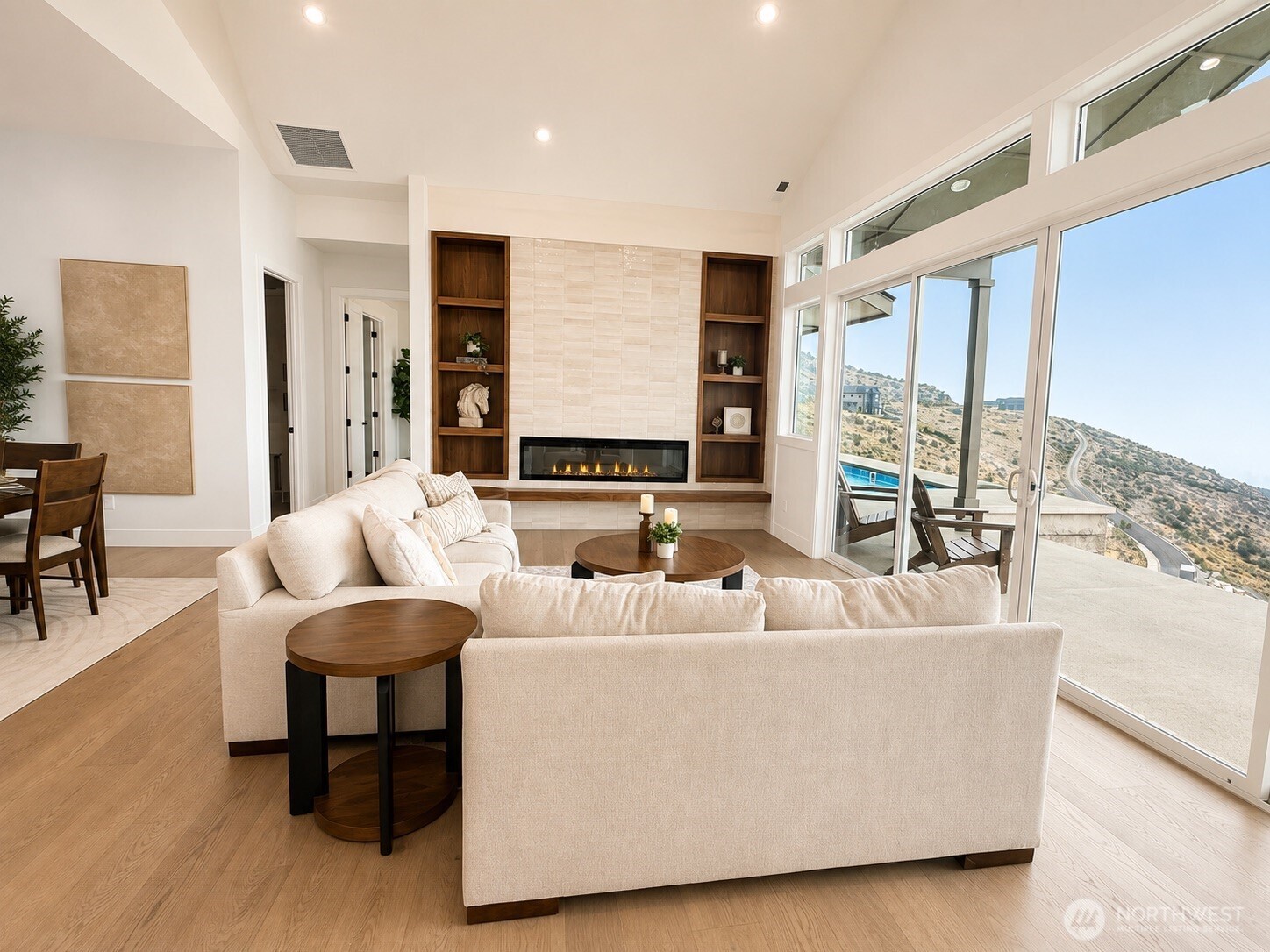 917 Long Drive Property Photo 1